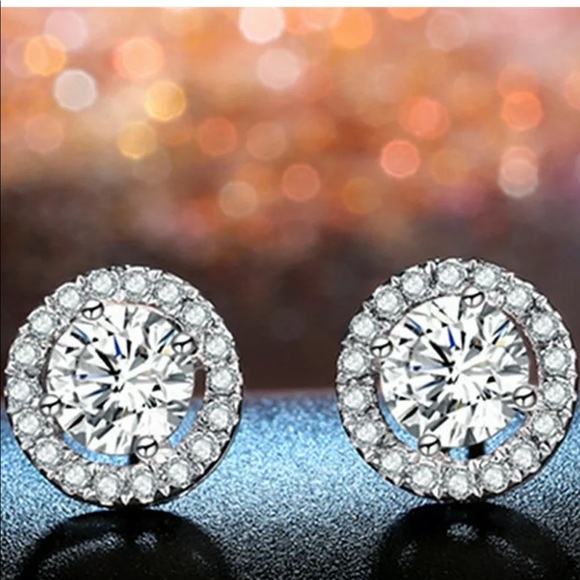 New Shine Stud 925 Silver White Sapphire earrings - Picture 6 of 8